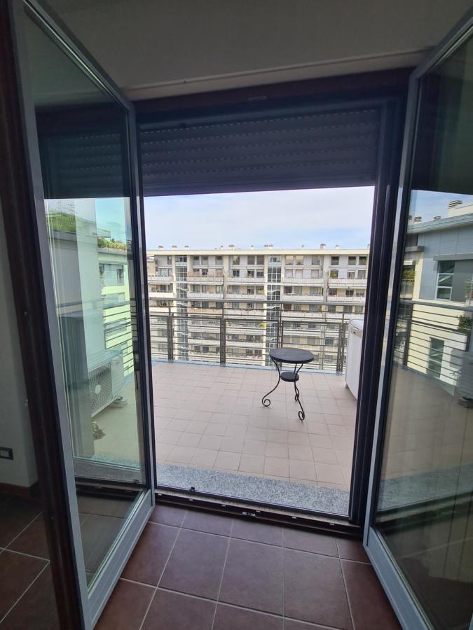 Milano Santa Giulia Business Apartment - Olimpiadi 26 Екстериор снимка